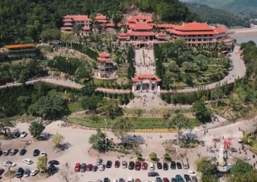 Tour Đền Cửa Ông - Chùa Cái Bầu - Chùa Ba Vàng 1 Ngày