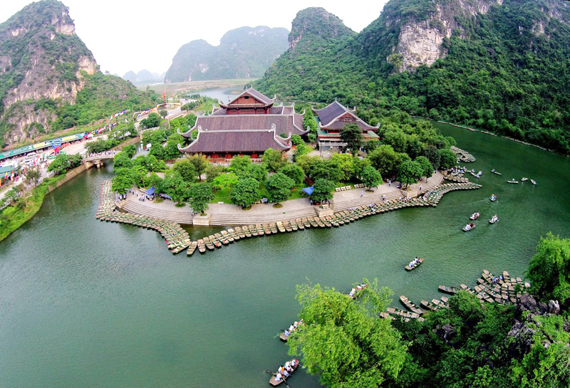 Tour Du Lịch Tràng An – Bái Đính 1 Ngày