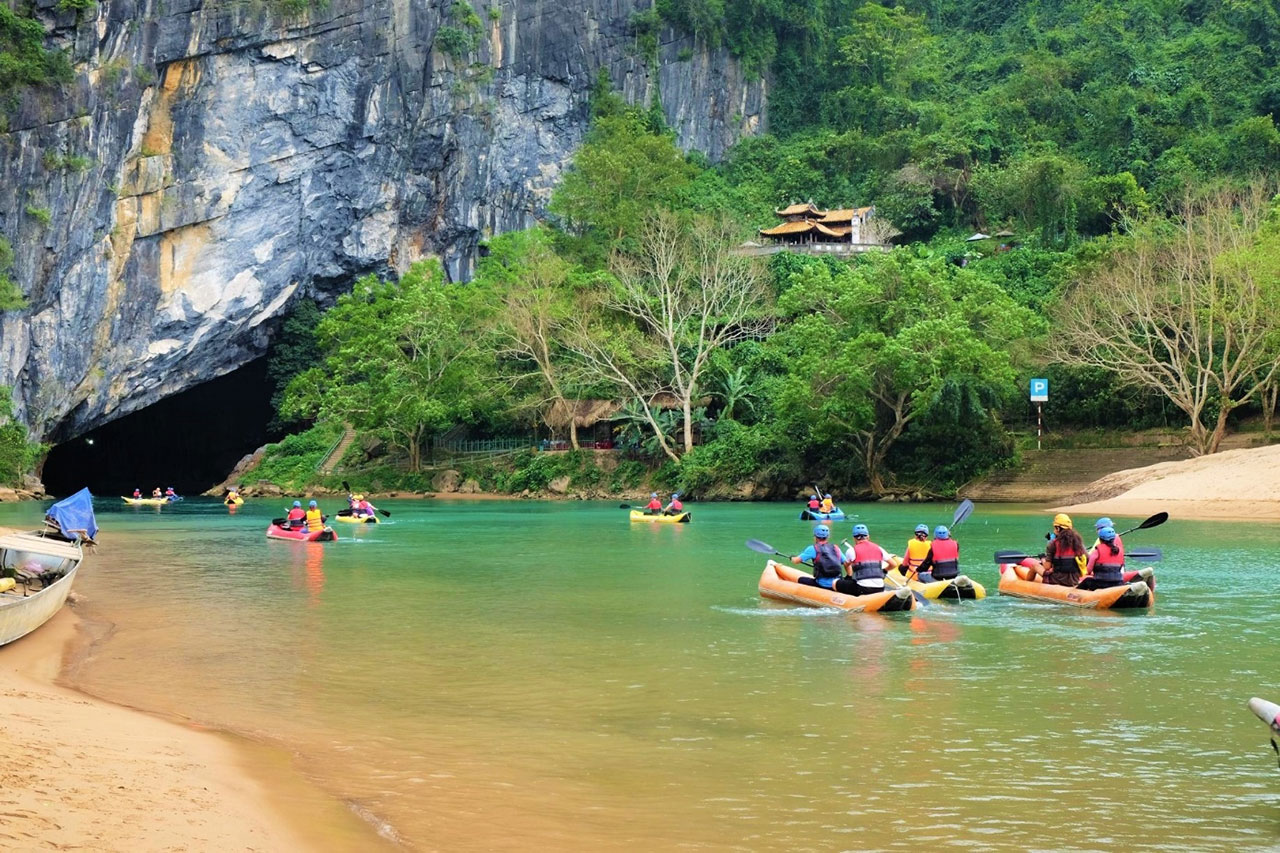 Tour Du Lịch Quảng Bình 3 Ngày 2 Đêm Dịp Lễ 30/4-1/5