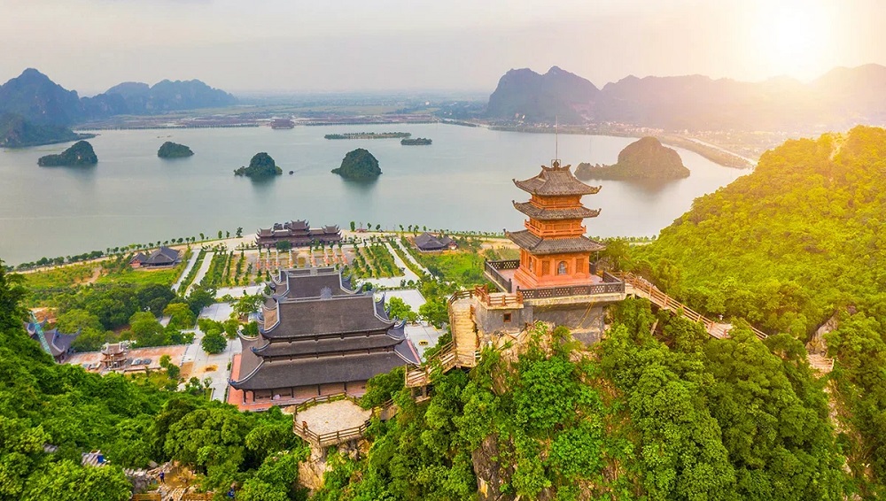 Du Lịch Tâm Linh Tam Chúc - Động Thi Sơn 1 Ngày